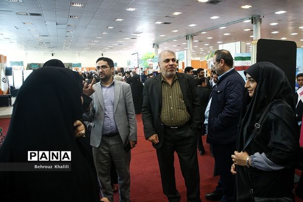 افتتاحیه نمایشگاه عمومی یاریگران زندگی