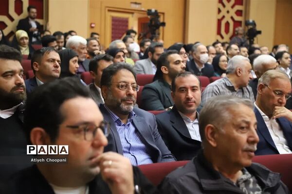 افتتاح نخستین نمایشگاه «یاریگران زندگی»