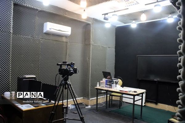 بازدید مدیران ناحیه یک بهارستان از دبیرستان ماندگار البرز