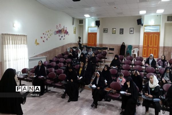 برگزاری کارگاه خبرنویسی ویژه خبرنگاران دختر شهرستان کاشمر