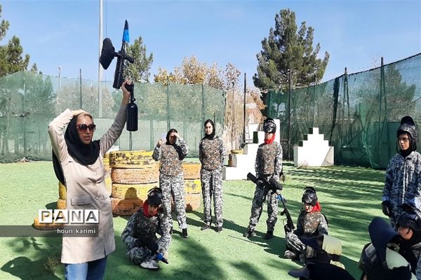 مسابقات پینت‌بال دانش ‌آموزان هنرستان بصیرت