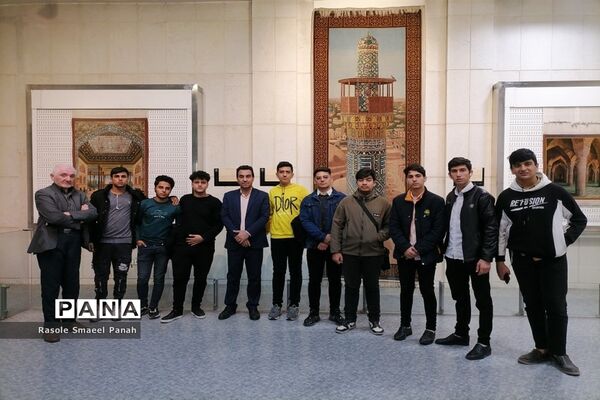 اردوی دانش‌آموزان رشته ریاضی و انسانی دبیرستان نمونه آیت الله خامنه‌ای کاشمر
