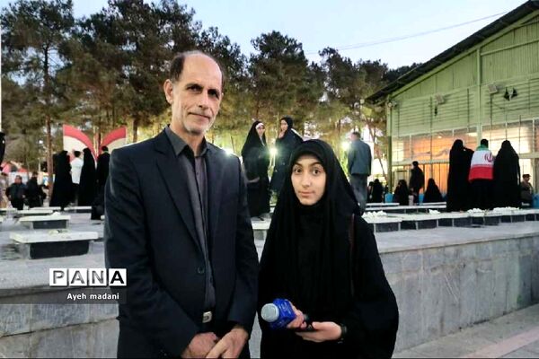 حضور مردم شهید‌پرور اصفهانی به مناسبت روز اصفهان در گلستان شهدا