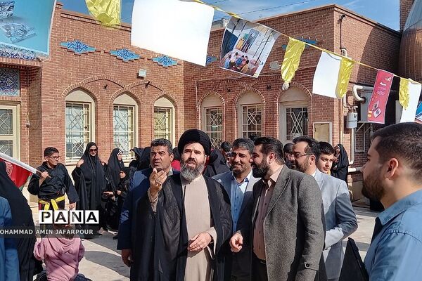 اقامه نماز جمعه در مصلای شهرستان پردیس