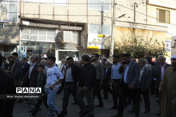 راهپیمایی حمایت از مردم بی دفاع غزه در شهرستان پیشوا