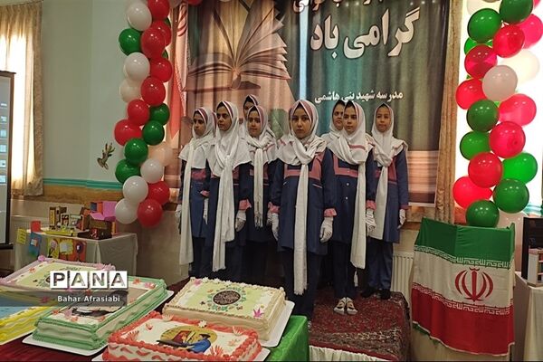 افتتاح کتابخانه مدرسه شهید بنی‌هاشمی به‌مناسبت هفته کتاب و کتابخوانی در شهرستان رباط‌کریم