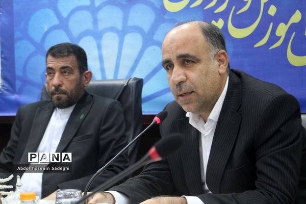 آیین افتتاحیه استقرار برنامه نظام دوری دوره اول ابتدایی ایران قوی مدرسه قوی  هم زمان با سراسر کشور در بوشهر