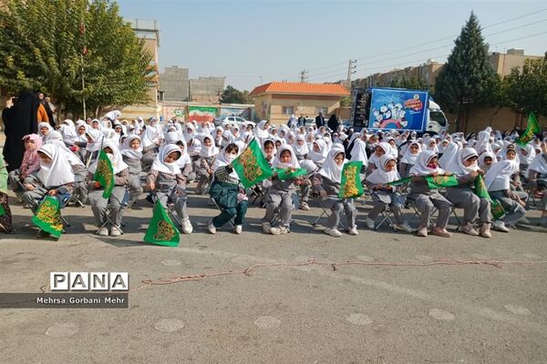 مراسم گرامیداشت هفته کتابخوانی درآموزشگاه شاهد فاطمه زهرا(س) اسلامشهر