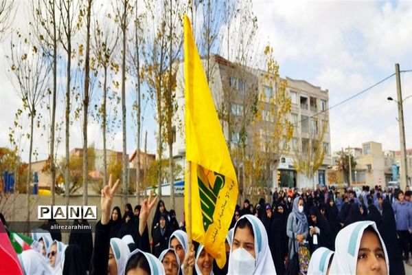 تجمع دانش‌آموزان فیروزکوهی در حمایت از مردم غزه