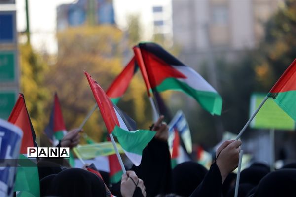 اجتماع مردم شهرستان فلاورجان در حمایت از کودکان غزه