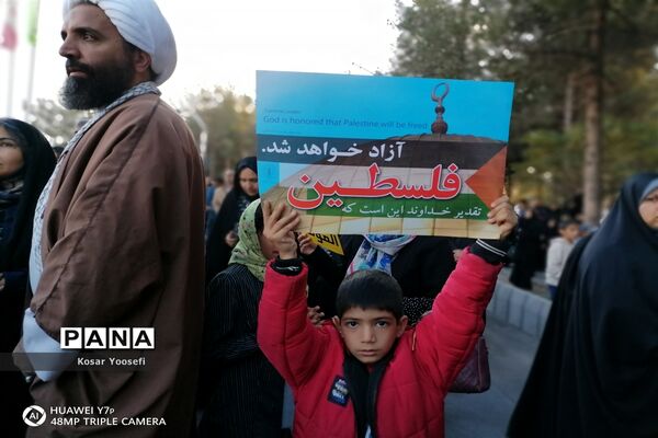 حمایت دانش‌آموزان بیرجند از کودکان مظلوم غزه