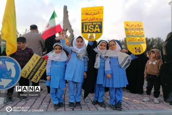 حمایت دانش‌آموزان بیرجند از کودکان مظلوم غزه