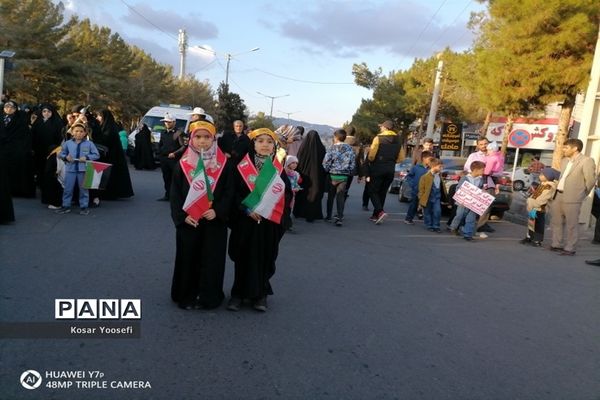 حمایت دانش‌آموزان بیرجند از کودکان مظلوم غزه