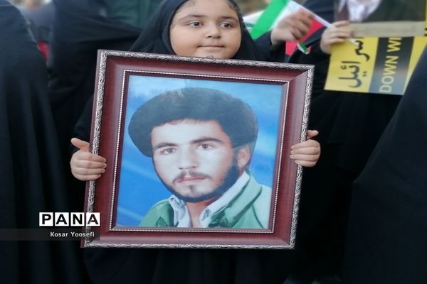 حمایت دانش‌آموزان بیرجند از کودکان مظلوم غزه