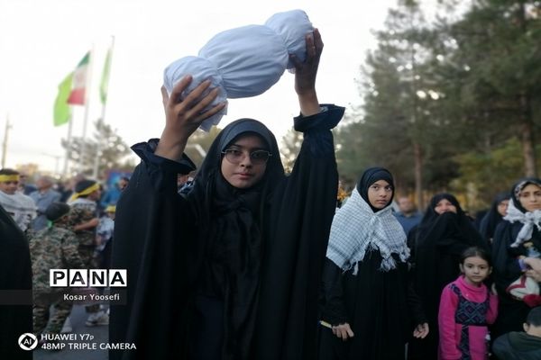 حمایت دانش‌آموزان بیرجند از کودکان مظلوم غزه