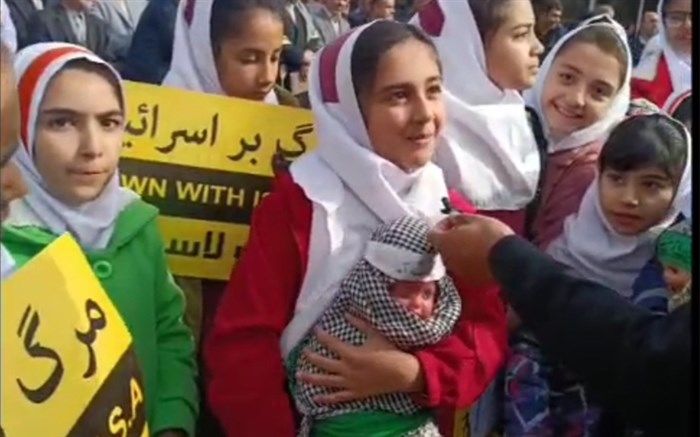 عروسک من هم برای حمایت از کودکان غزه ساکت نیست/فیلم