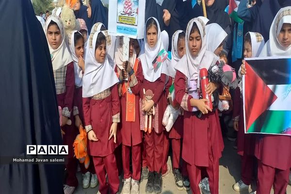 تجمع دانش‌آموزان و مردم شهرستان شادگان در حمایت از کودکان مظلوم فلسطین