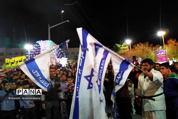 مراسم تجمع و راهپیمایی  از کودکان مظلوم فلسطین در آباده