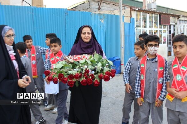 گرامیداشت سالروز ولادت حضرت زینب کبری (س) و روز پرستار در بوشهر توسط دانش آموزان پیشتاز
