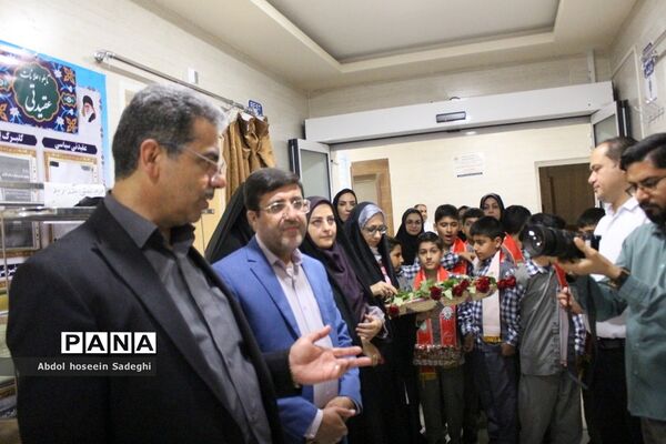 گرامیداشت سالروز ولادت حضرت زینب کبری (س) و روز پرستار در بوشهر توسط دانش آموزان پیشتاز