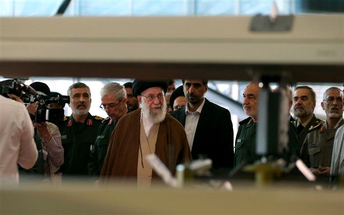 راه پیشرفت، کار علمی نوآورانه و متکی بر عزم و ایمان