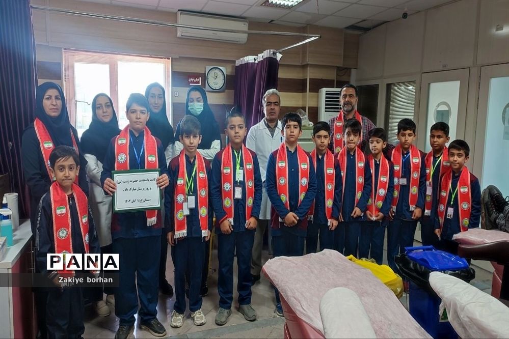 گرامیداشت ولادت حضرت زینب و روز پرستار  توسط دانش‌آموزان پیشتاز دبستان کوشا