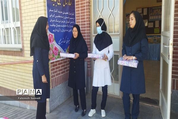 برگزاری جشن ولادت حضرت زینب (س) و روز پرستار در دبیرستان شهید حبیبی کاشمر