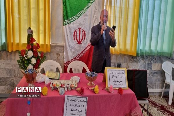 برگزاری جشن ولادت حضرت زینب (س) در دبیرستان فرهیختگان کاشمر