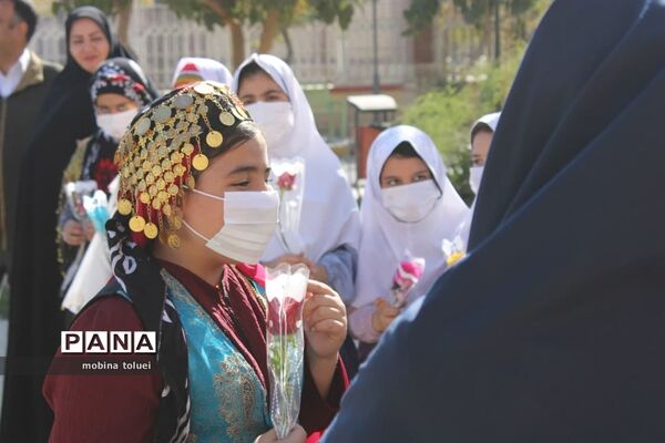 دیدار بهارستانی‌ها با پرستاران