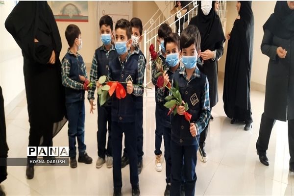 مراسم تقدیر از پرستاران بیمارستان ناظران