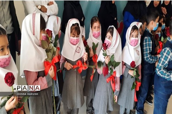 مراسم تقدیر از پرستاران بیمارستان ناظران