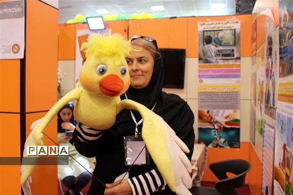 نمایشگاه یاریگران زندگی در کانون پرورش فکری کودکان و نوجوانان