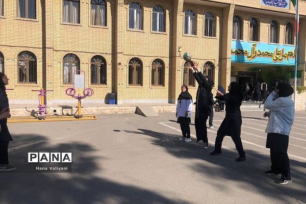 مراسم بزرگداشت ولادت حضرت زینب (س) در مدرسه آیت‌اله صدر ناحیه یک شهرری