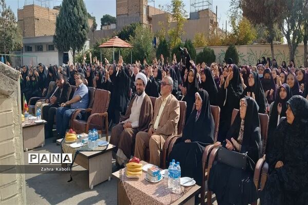 جشن میلاد حضرت زینب(س) درآموزشگاه ام‌ابیها(س)اسلامشهر