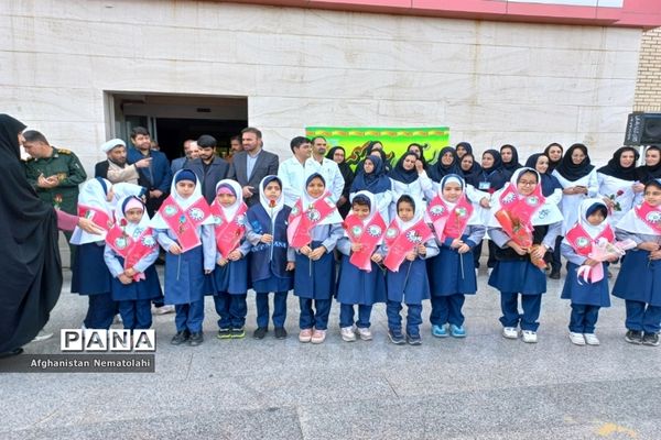 اجرای متفاوت جشن روز پرستار در مدارس آباده