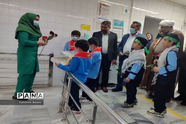 گرامیداشت روز پرستار و تجلیل از پرستاران حاجی آباد