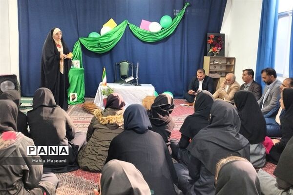 تقدیر از دانش‌آموزان راهیان‌نور شهر جوادآباد