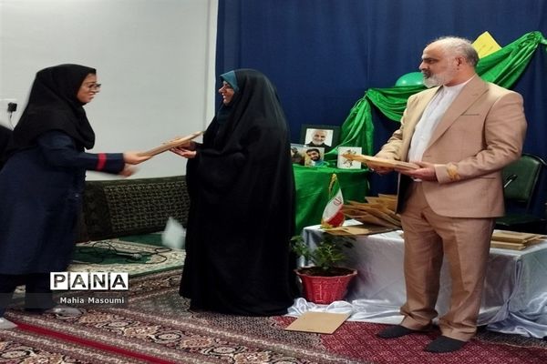 تقدیر از دانش‌آموزان راهیان‌نور شهر جوادآباد