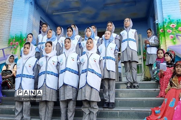 برگزاری افتتاح طرح سفیران سلامت دانش‌آموزی در شهرستان قرچک