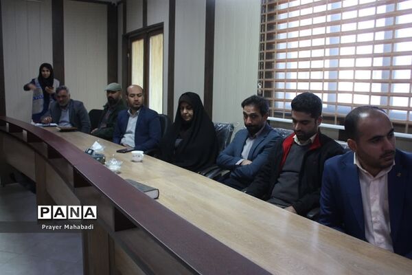 برگزاری جلسه تفاهم‌نامه بازسازی مدرسه ۱۲ کلاسه در آموزش و پرورش شهر جوادآباد