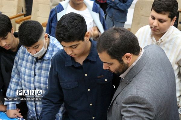 روز اول دوره آموزشی دانش‌آموز خبرنگاران پسر اهواز