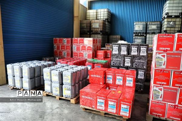 بازدید استاندار آذربایجان غربی از واحد های صنعتی