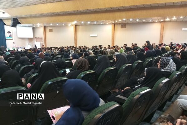 تجلیل از ستارگان قرآنی ناحیه 3 شیراز