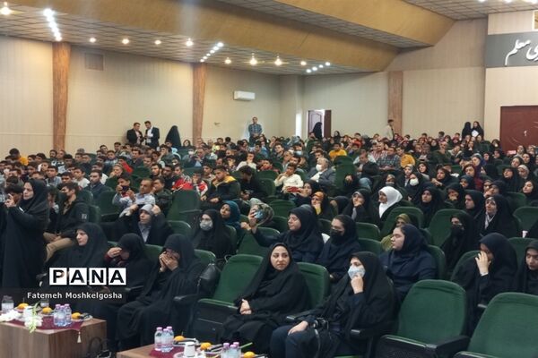 تجلیل از ستارگان قرآنی ناحیه 3 شیراز