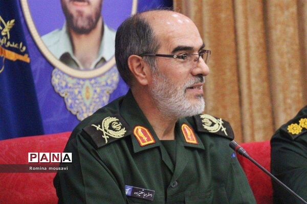 نشست خبری فرمانده سپاه عاشورا به‌مناسبت هفته بسیج