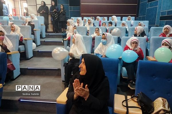 جشنواره ملی فراگیر نخستین واژه، آب ویژه دختران  در رودهن