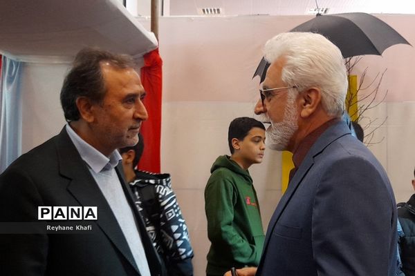 بازدید معاون حقوقی رئیس‌جمهوری از جشنواره کشوری «یاریگران زندگی»