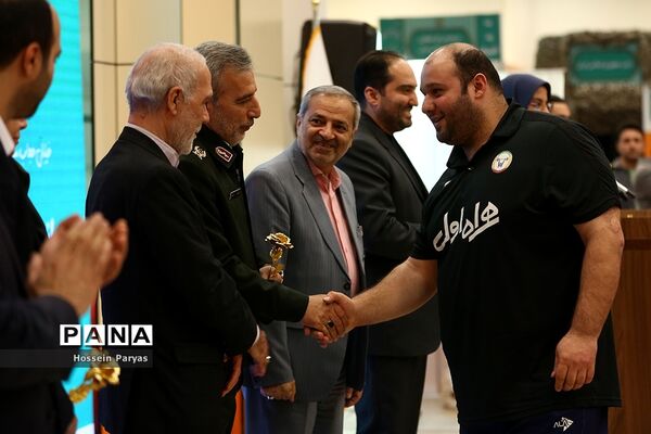 اختتامیه نمایشگاه عمومی یاریگران زندگی