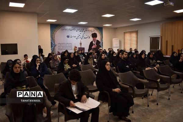 جلسه بررسی برنامه فراگیر پرورشی و سامانه نورینو در شهرستان پردیس