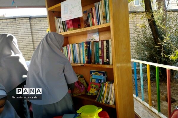 افتتاح کافه کتاب در آموزشگاه دخترانه آیت الله خامنه‌ای  شهرستان پیشوا